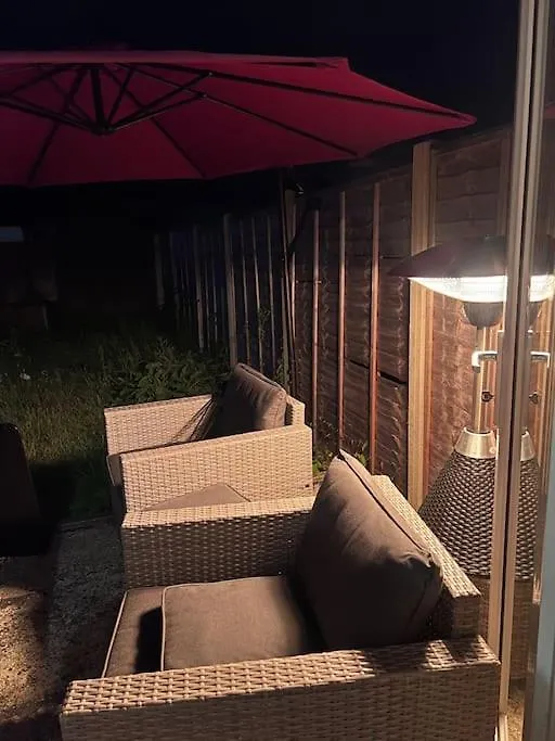 Wilton Retreat- Hot Tub, Pool Table, Parking Apartment Southampton